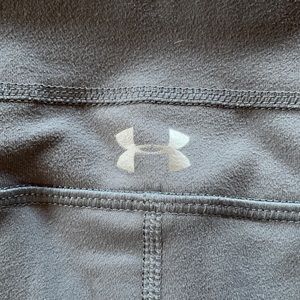 Underarmour Capri Gray Leggings Size M